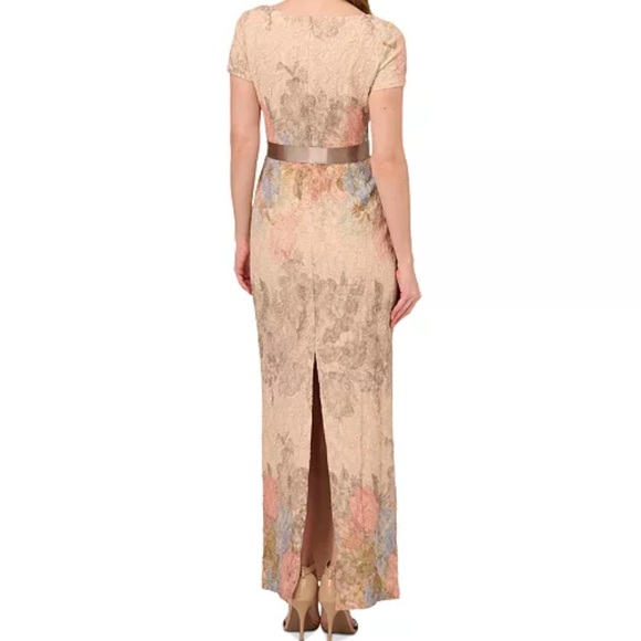 NWT Adrianna Papell Matelasse Column Gown - Cream Floral | 10 - Picture 4 of 9